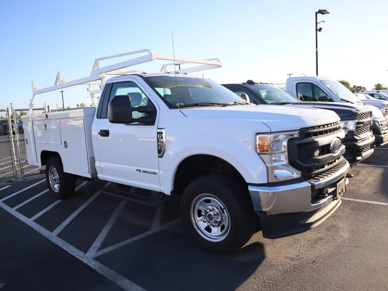 2021 Ford F-350 Super Duty Chassis Cab XL