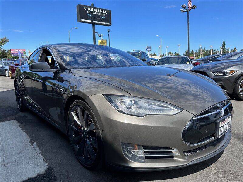 2015 Tesla Model S Performance